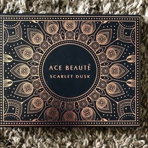 Ace Beaute Scarlet Dusk Eyeshadow Palette
